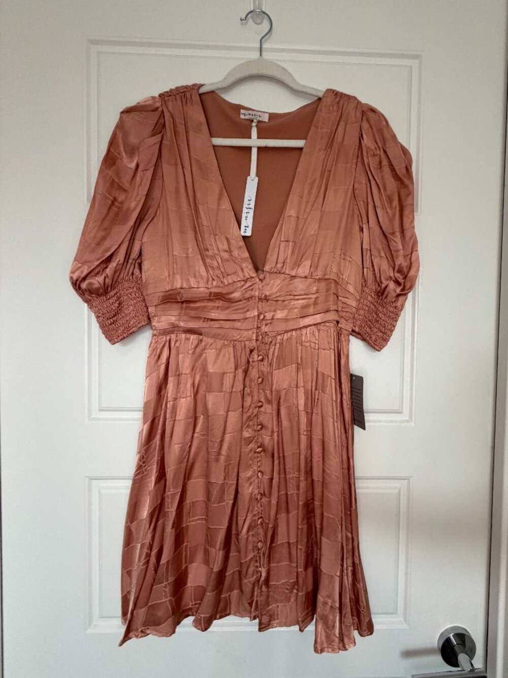 Maisie NWT Peach Satin Checkered Puff Sleeve Mini Dress Size M Medium Smocked